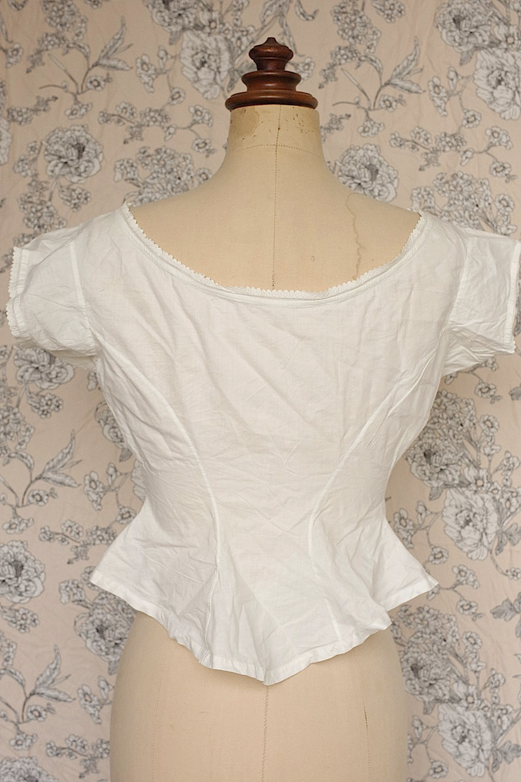 Vêtements anciens vêtement antique top1