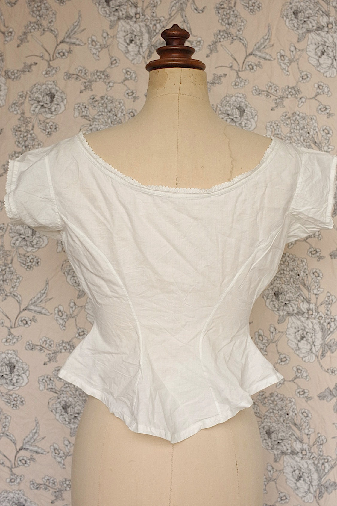 Vêtements anciens vêtement antique top1