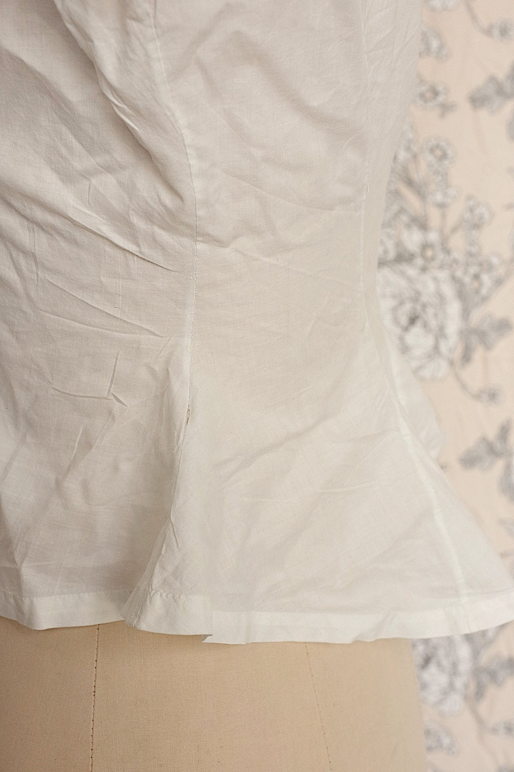 Vêtements anciens vêtement antique top1