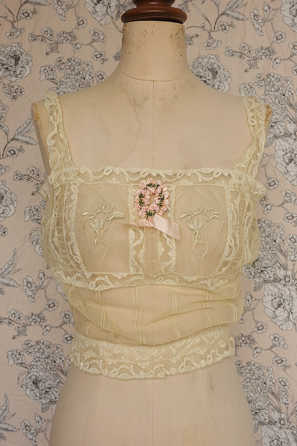 Vêtements anciens vêtement antique top2 dentelle