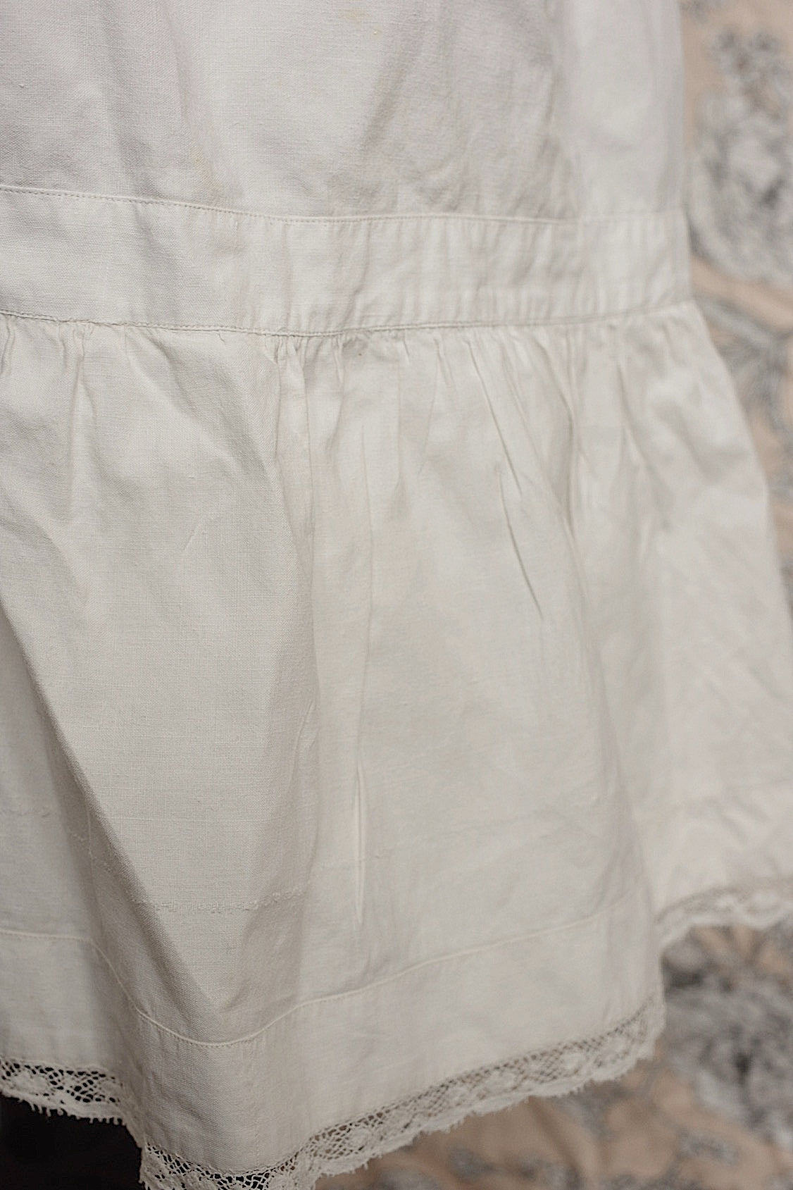 Vêtements anciens vêtement jupe antique 2