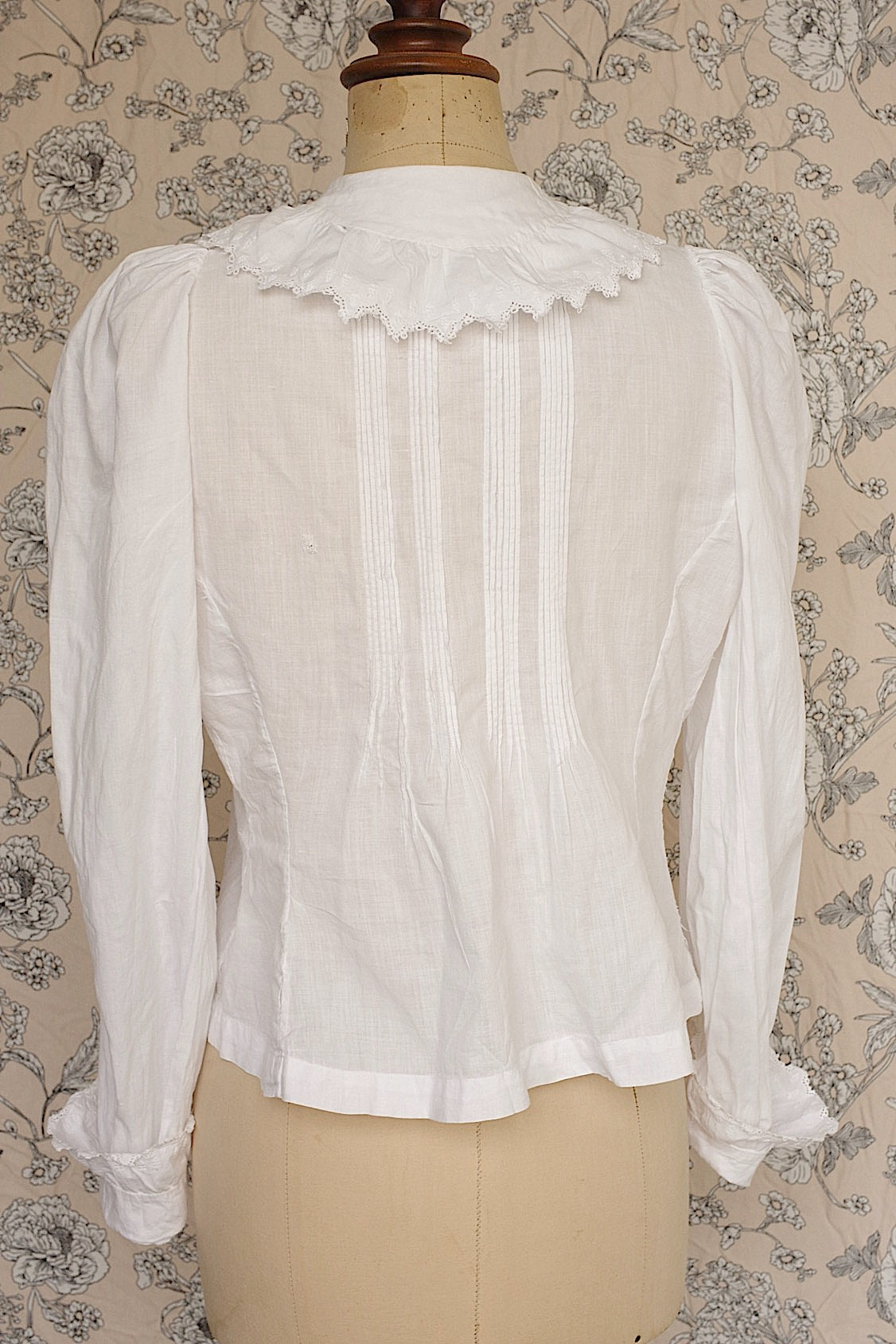 Vêtements anciens vêtement chemisier ancien 1