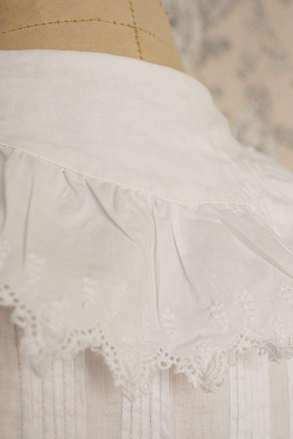 Vêtements anciens vêtement chemisier ancien 1