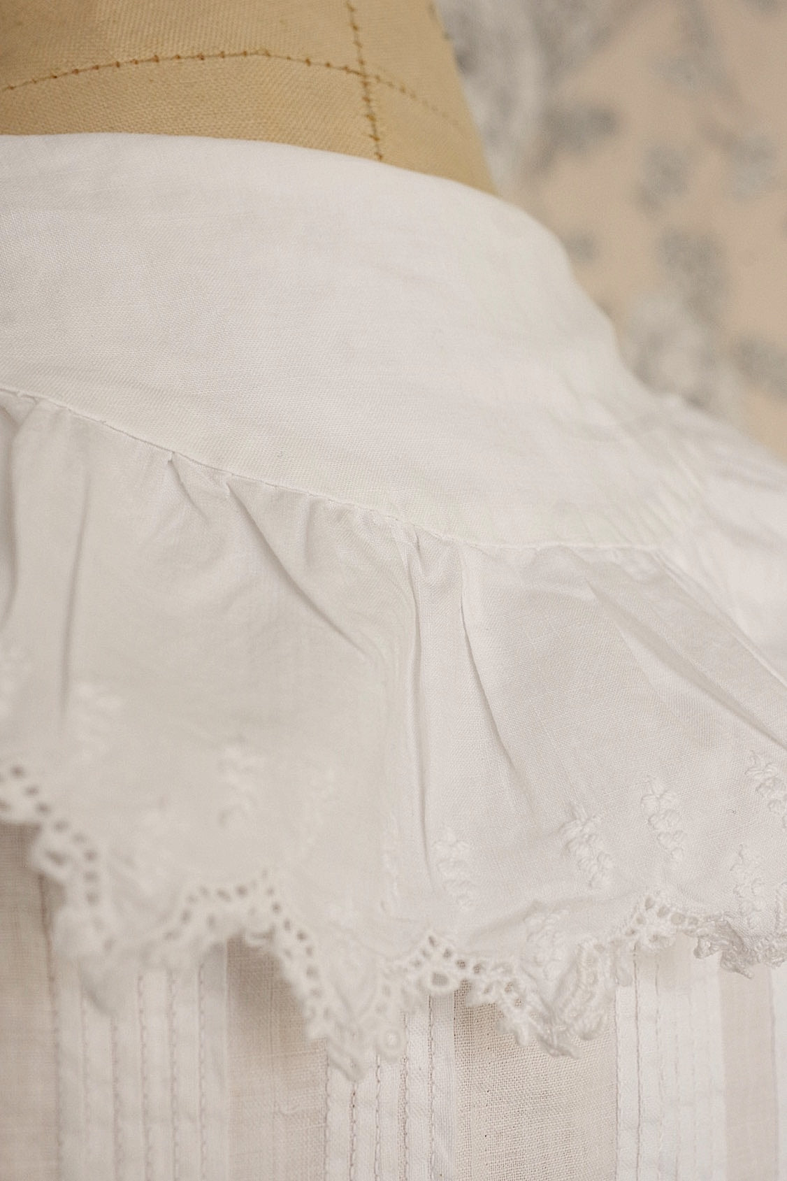 Vêtements anciens vêtement chemisier ancien 1