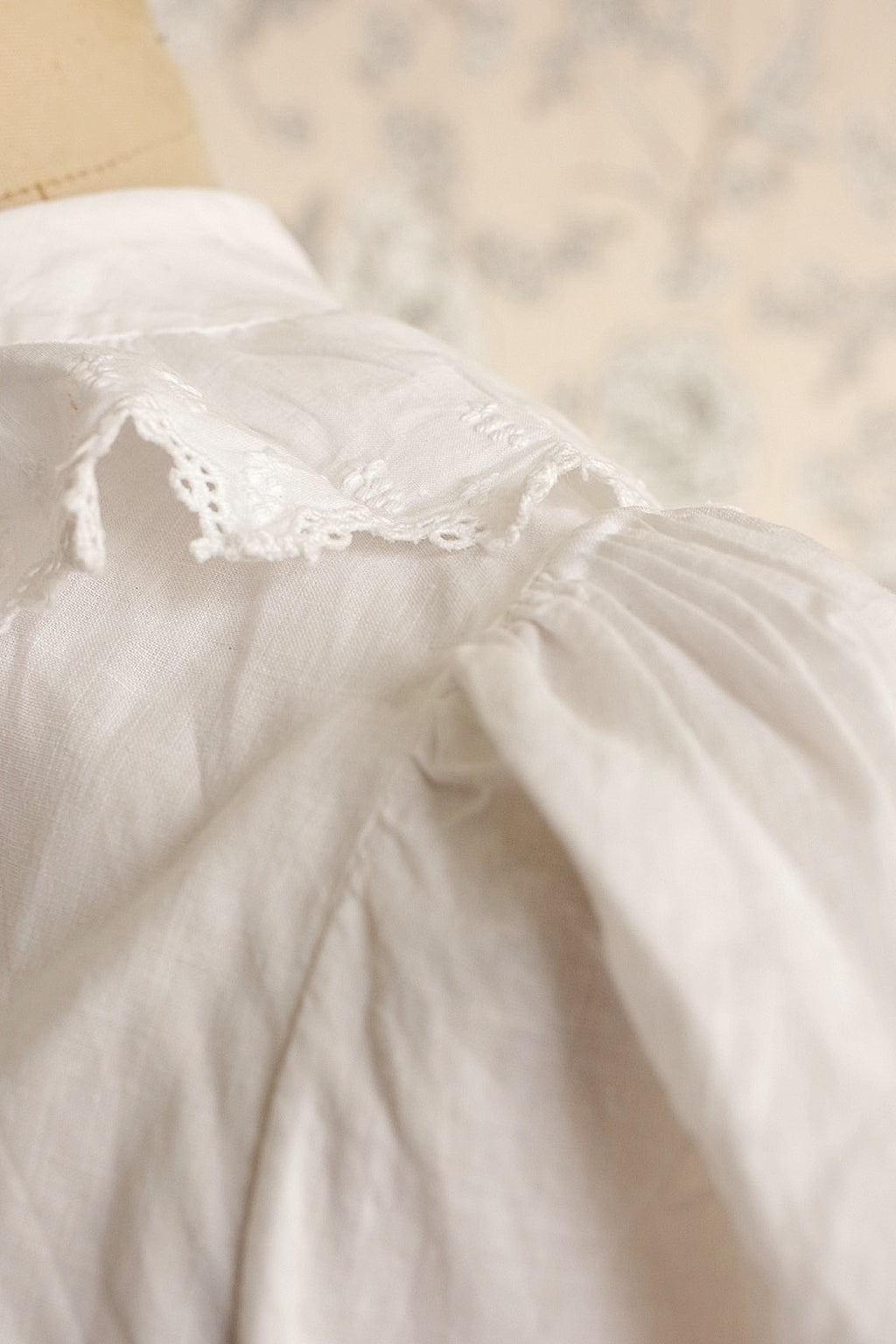 Vêtements anciens vêtement chemisier ancien 1