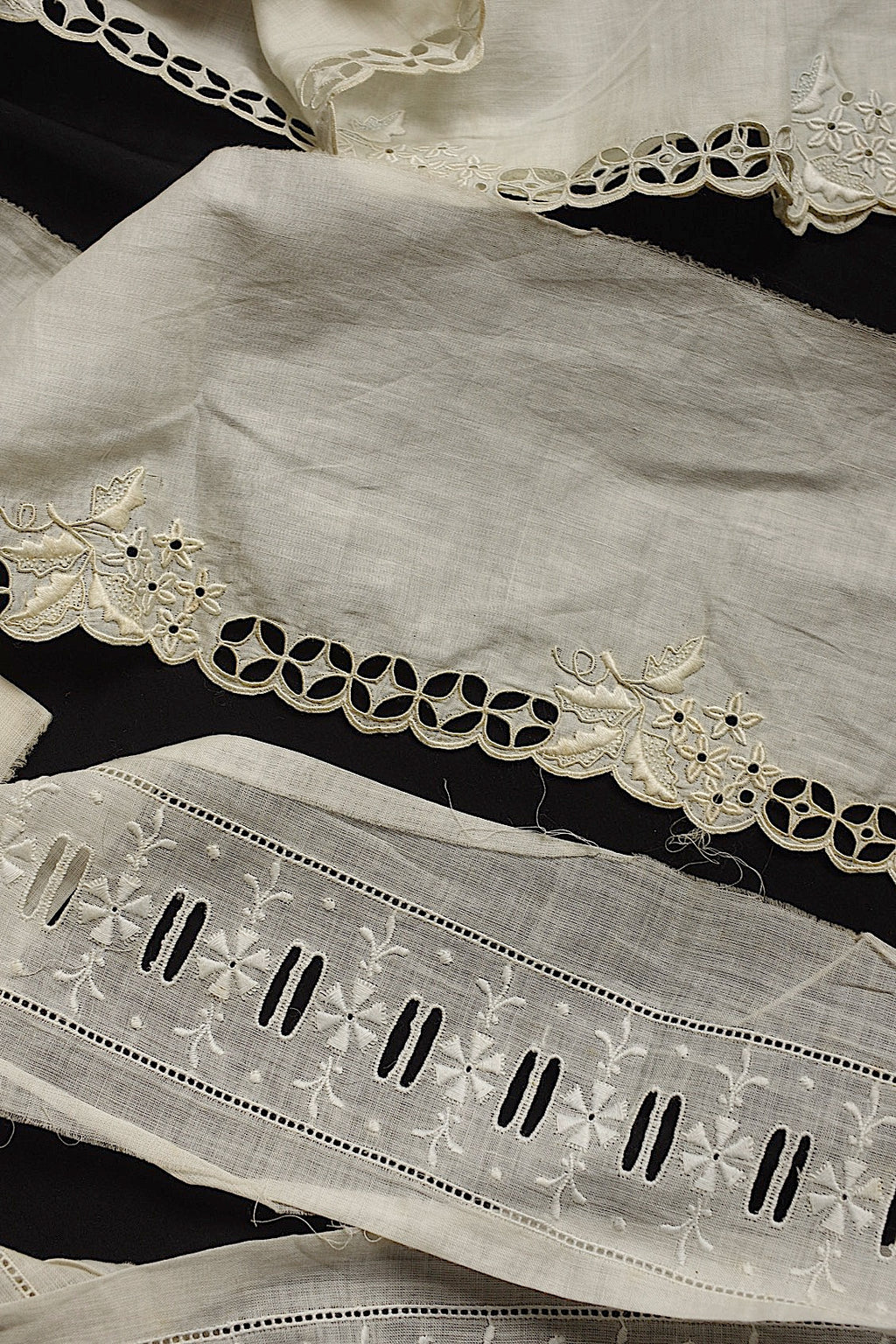 アンティークレース dentelle ancienne 2種 - .FR a l'epoque