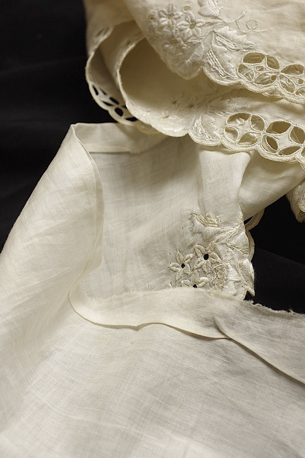 Antique lace dentelle ancienne (2 types)