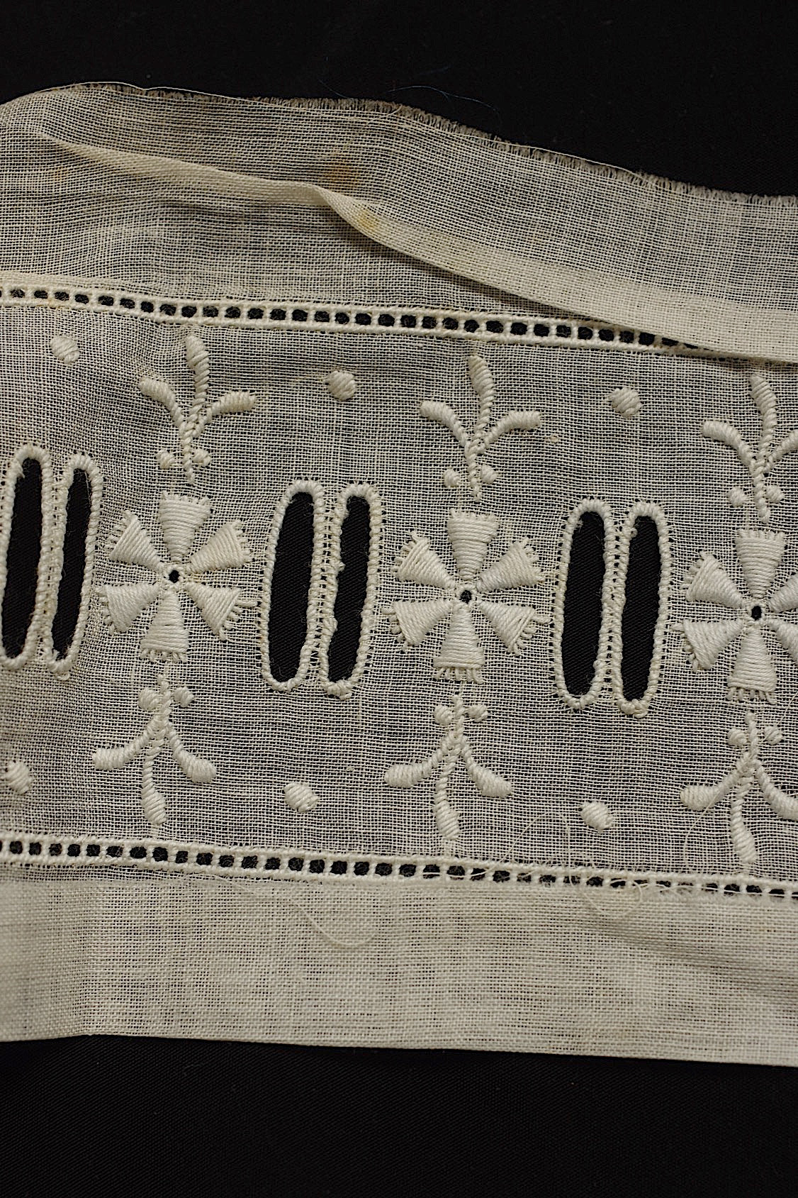 Antique lace dentelle ancienne (2 types)