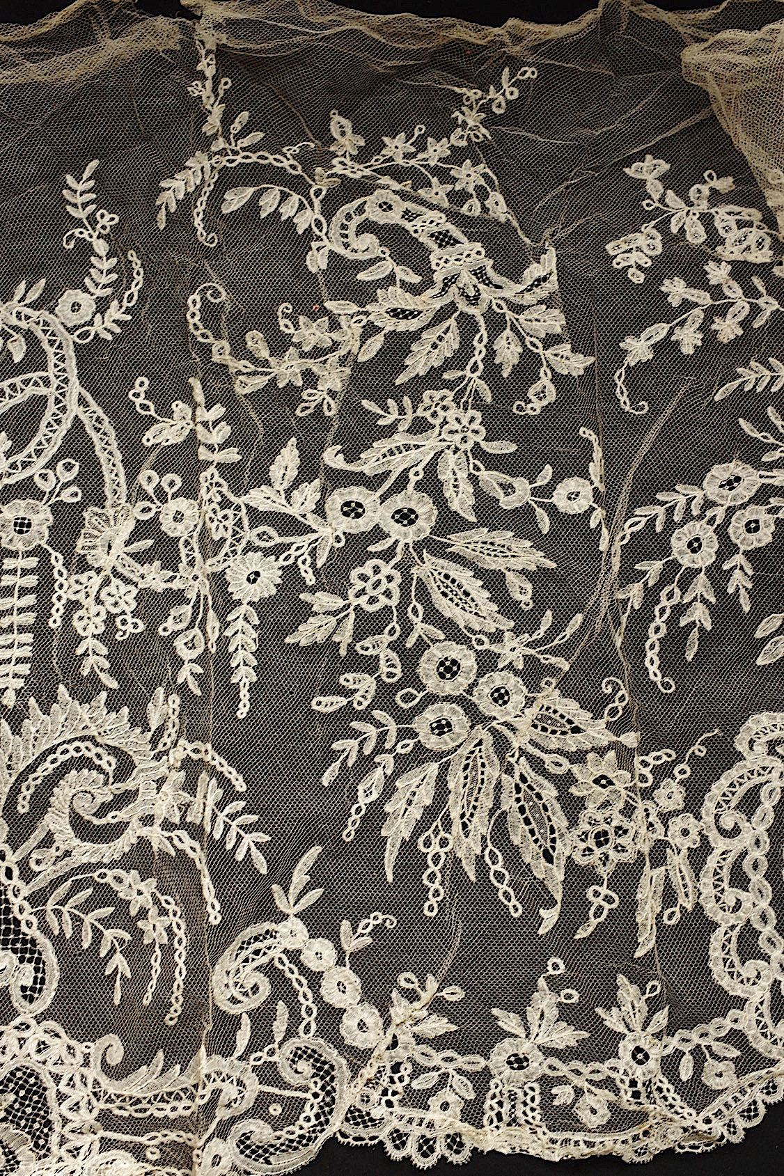 アンティークレース　dentelle ancienne　160cm