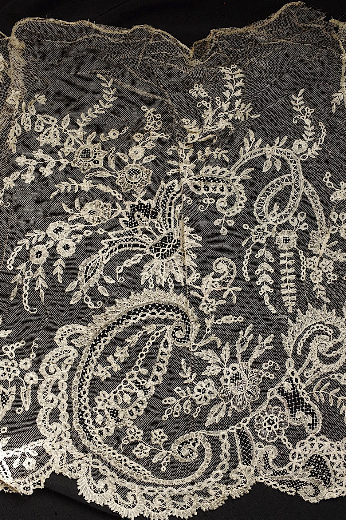 アンティークレース　dentelle ancienne　160cm