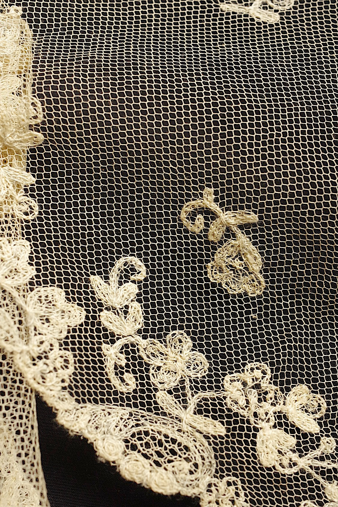 アンティークレース　dentelle ancienne　チュール2本