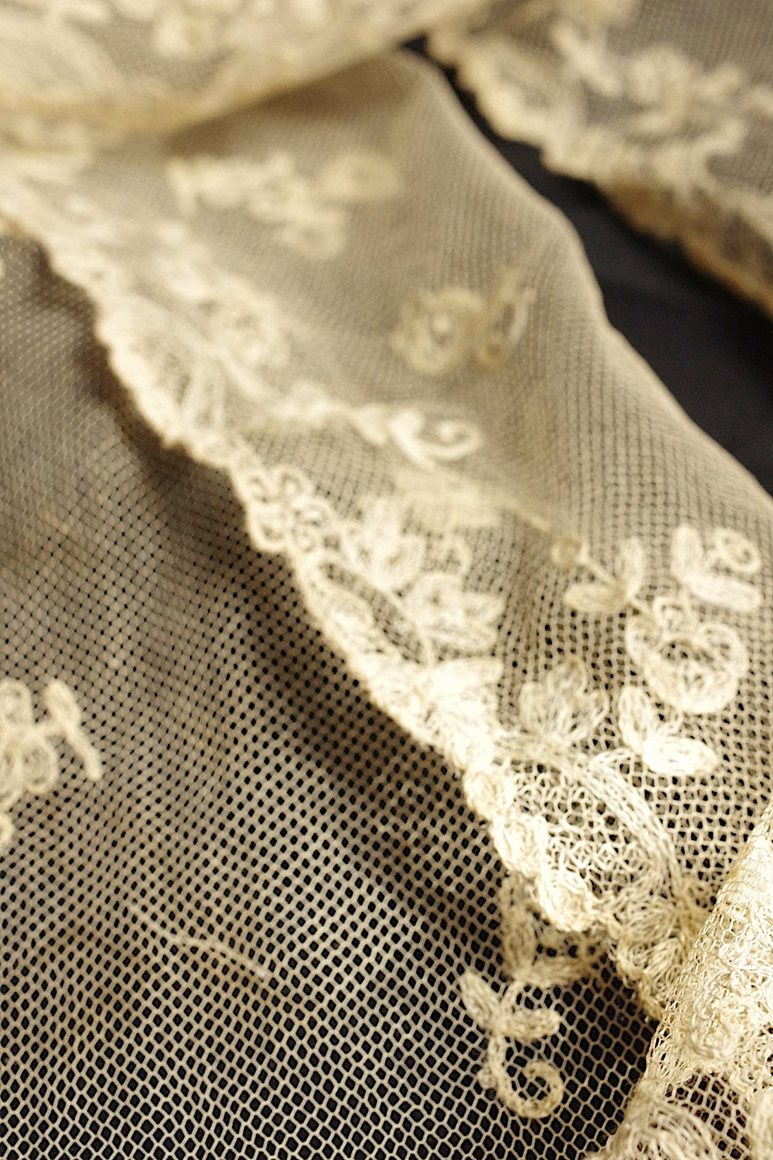 アンティークレース　dentelle ancienne　チュール2本