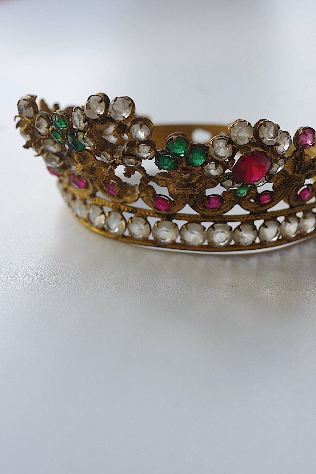 アンティークティアラ　couronne antique 小さめティアラ