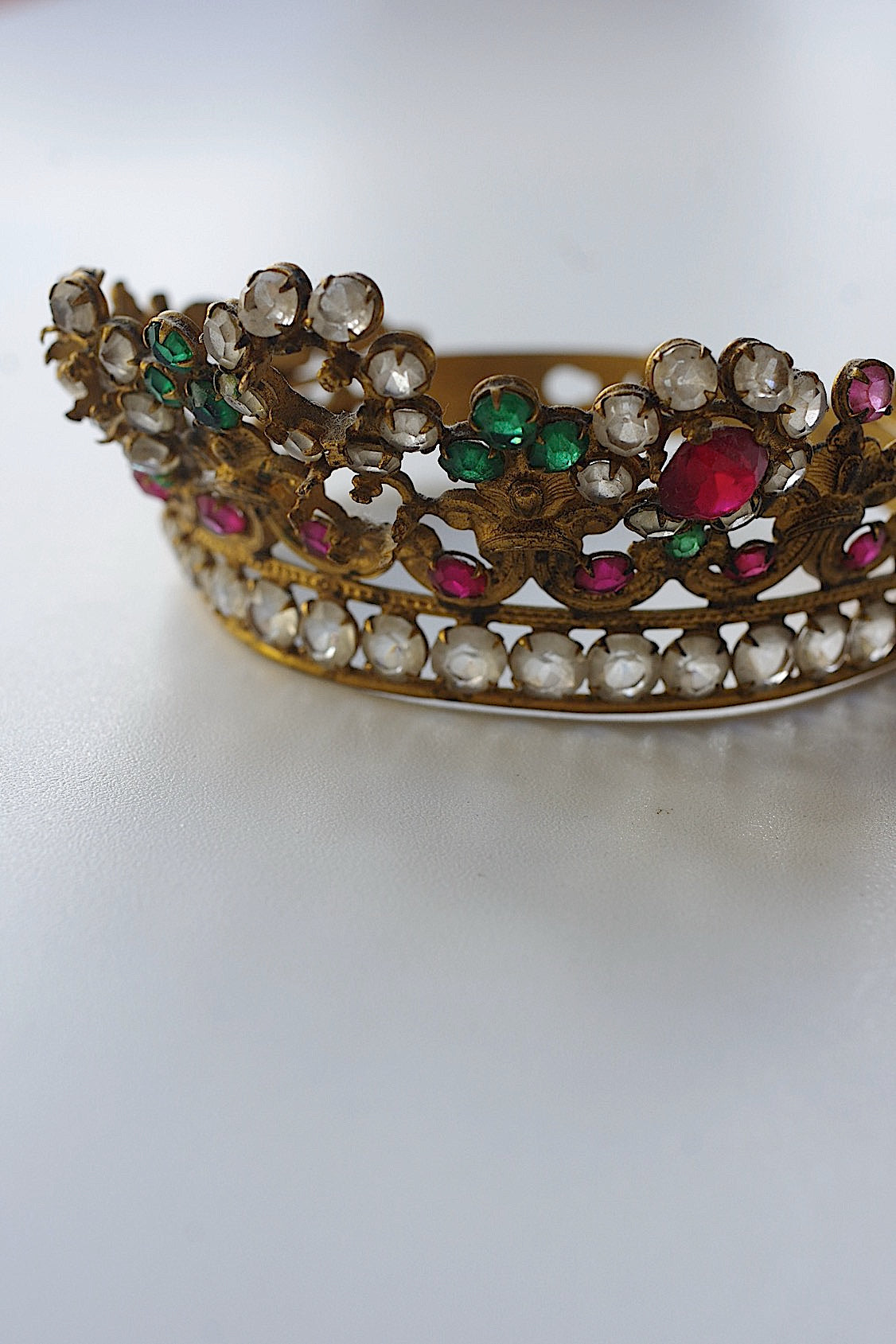 アンティークティアラ　couronne antique 小さめティアラ