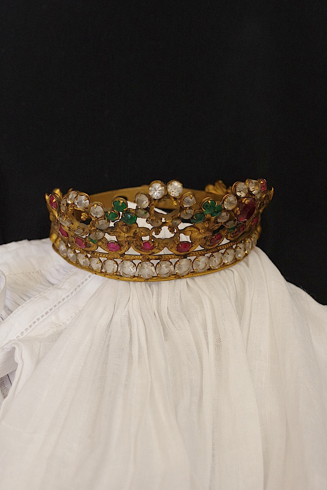 アンティークティアラ　couronne antique 小さめティアラ