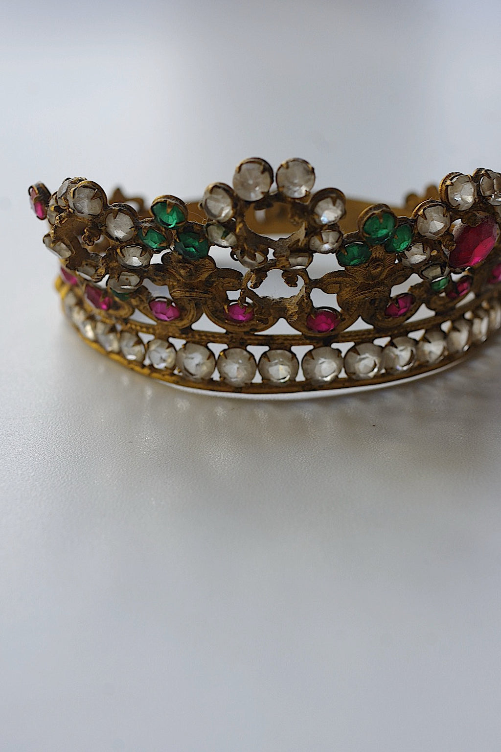 アンティークティアラ　couronne antique 小さめティアラ