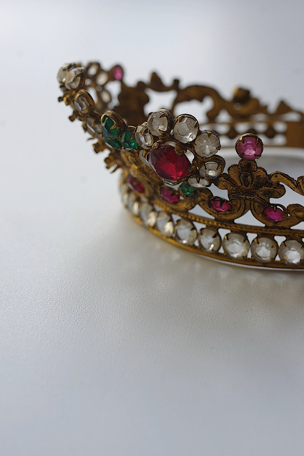 アンティークティアラ　couronne antique 小さめティアラ
