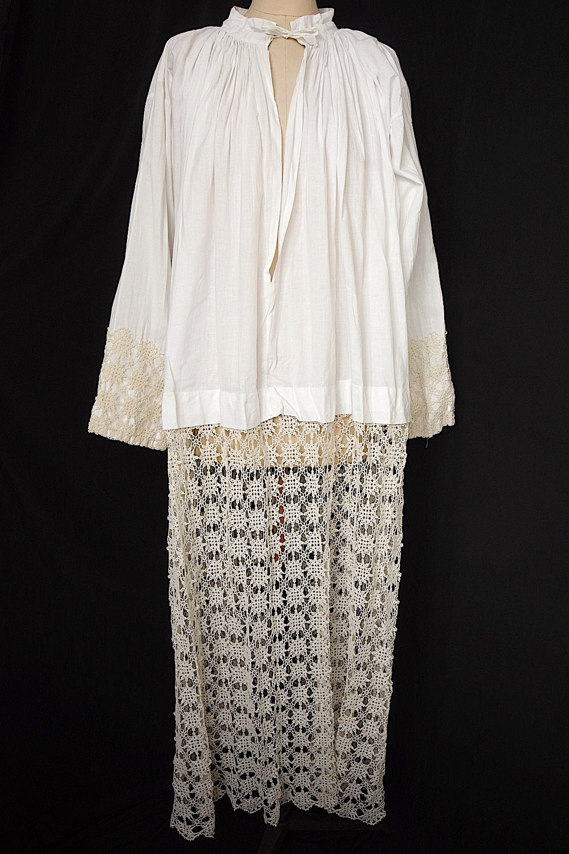 アンティーク教会チュニック　vêtement aube 1