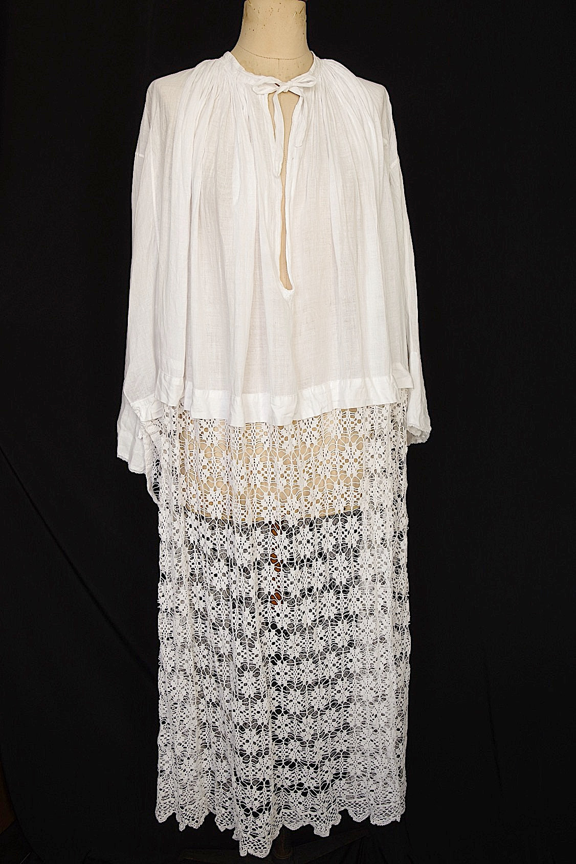 アンティーク教会チュニック　vêtement aube4