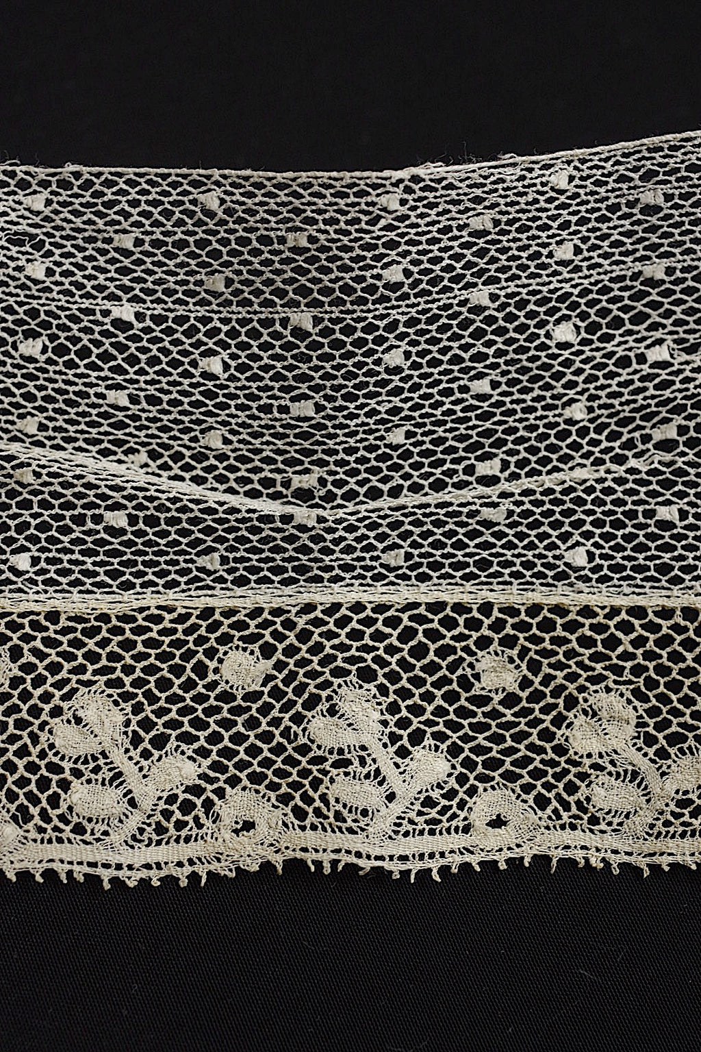 アンティークレース　dentelle ancienne　103cm 110cm