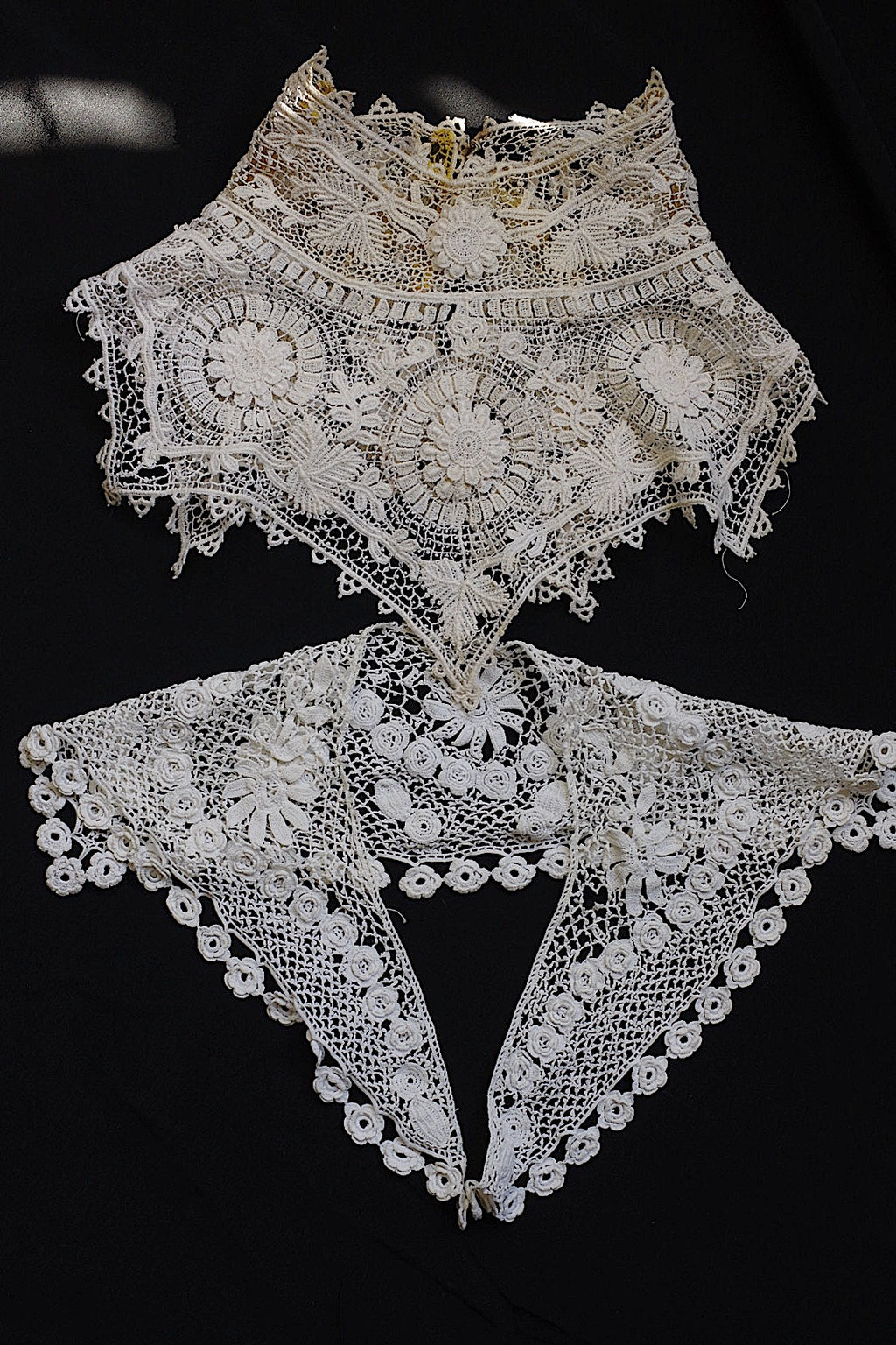 アンティークレース　dentelle ancienne　襟　素材に