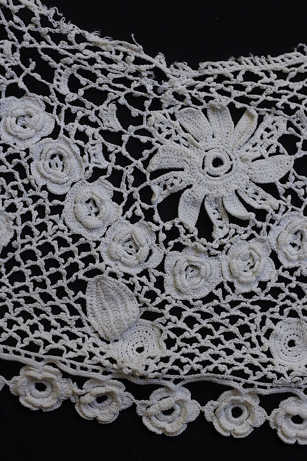 アンティークレース　dentelle ancienne　襟　素材に