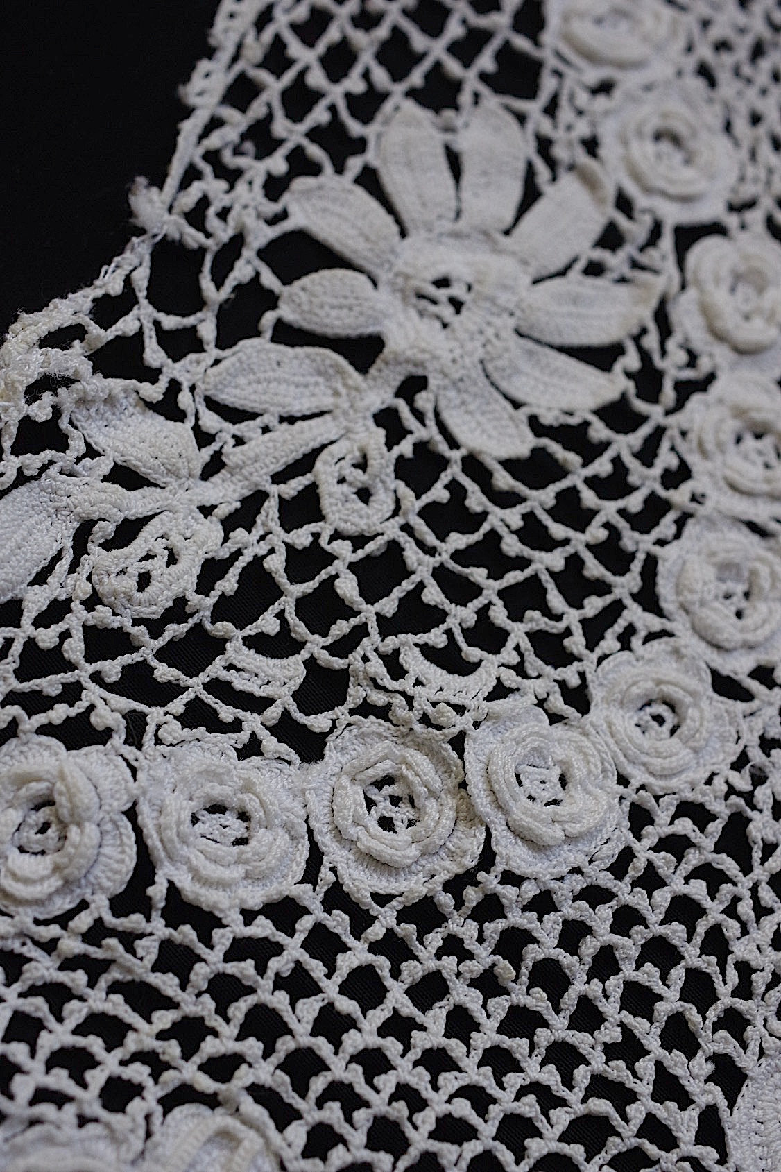 アンティークレース　dentelle ancienne　襟　素材に