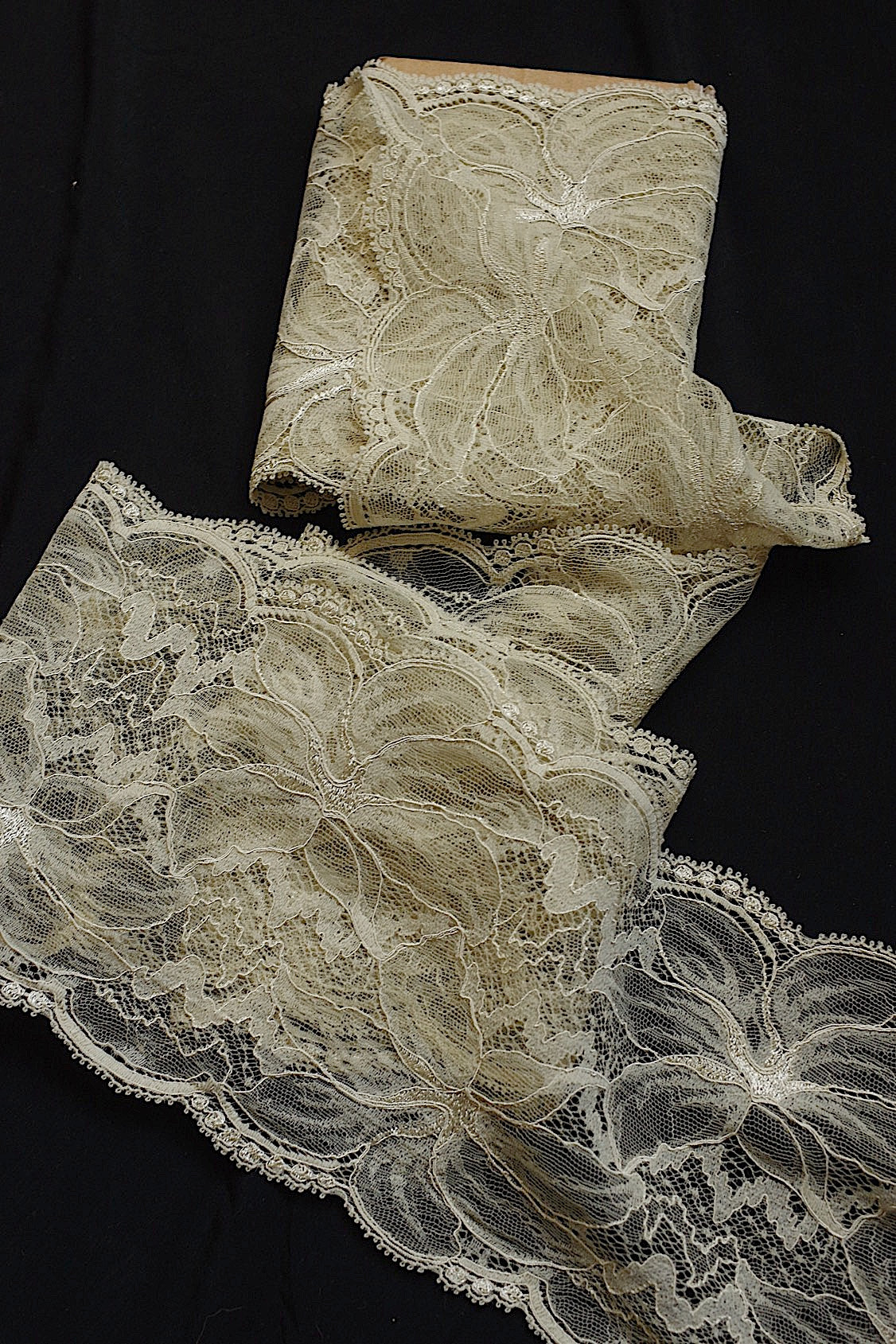 アンティークレース antique lace la dentelle - .FR a l'epoque