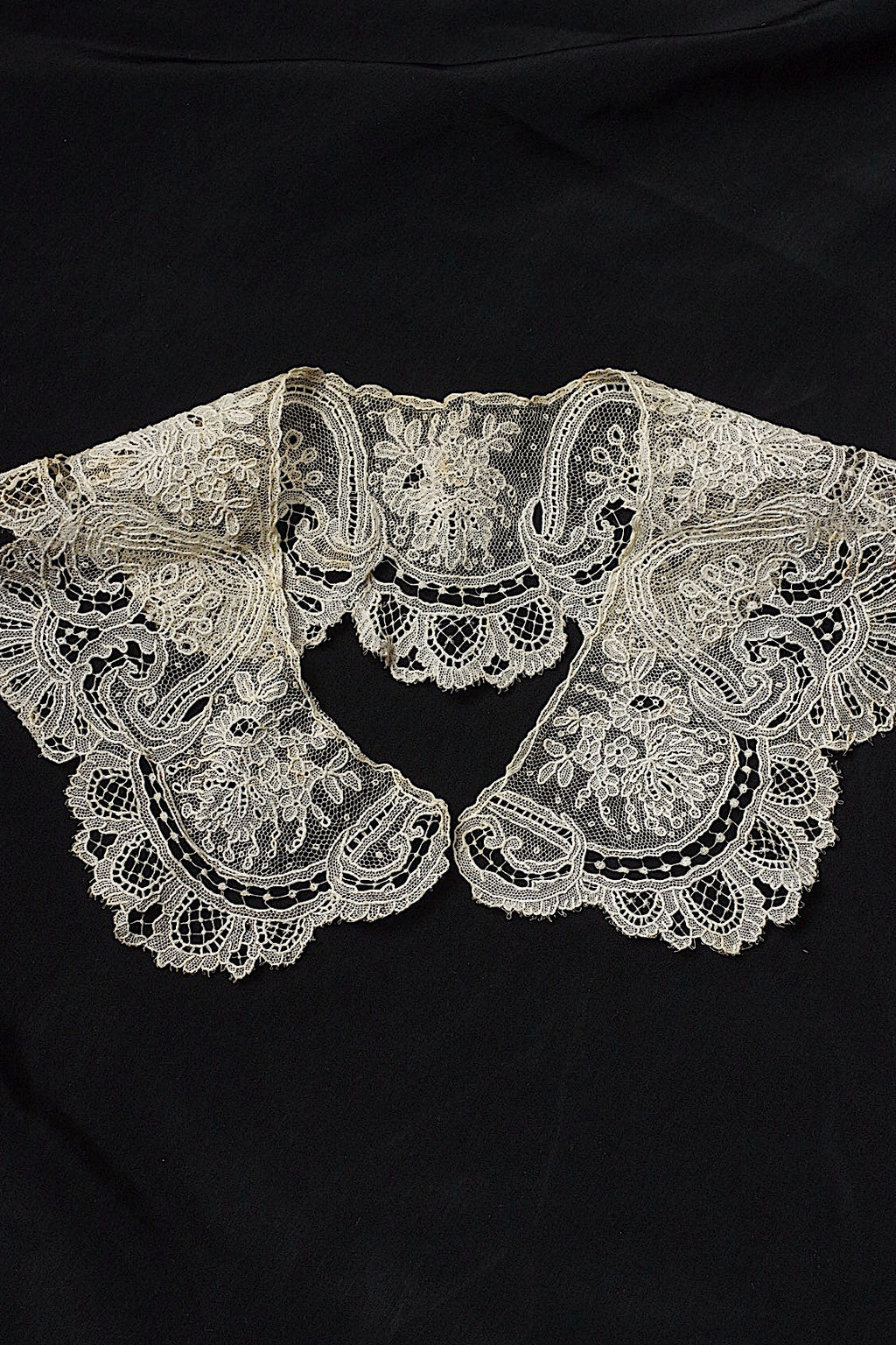 アンティークレーク襟　dentelle anciennne 　antique lace