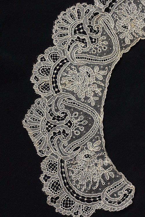 アンティークレーク襟　dentelle anciennne 　antique lace