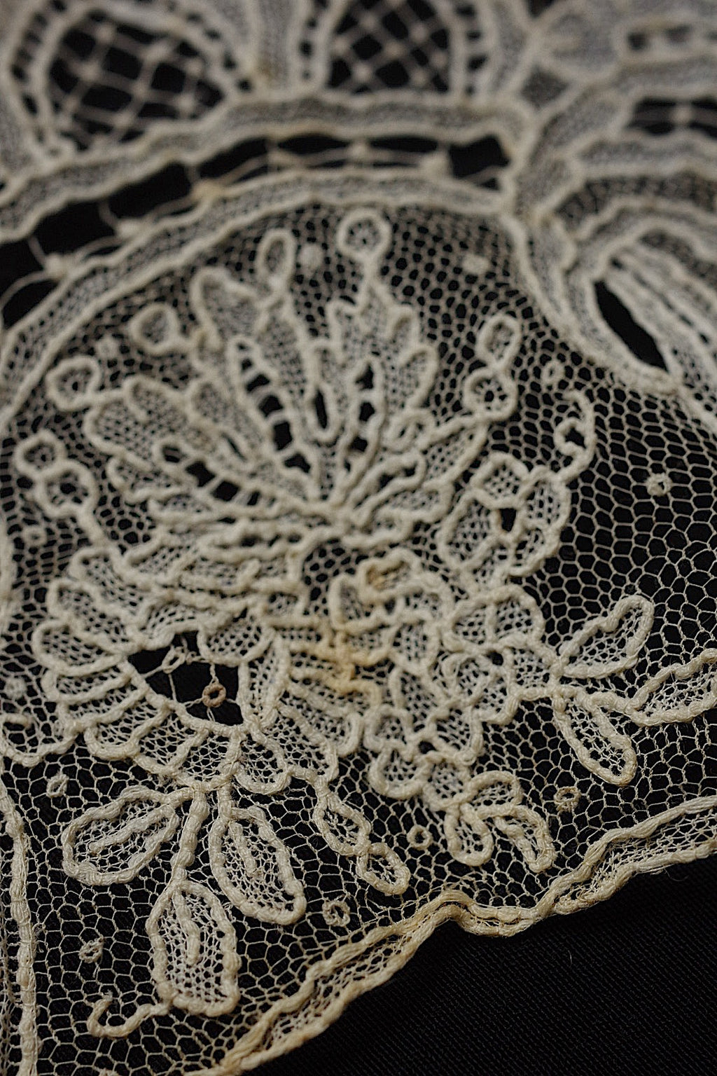 アンティークレーク襟　dentelle anciennne 　antique lace