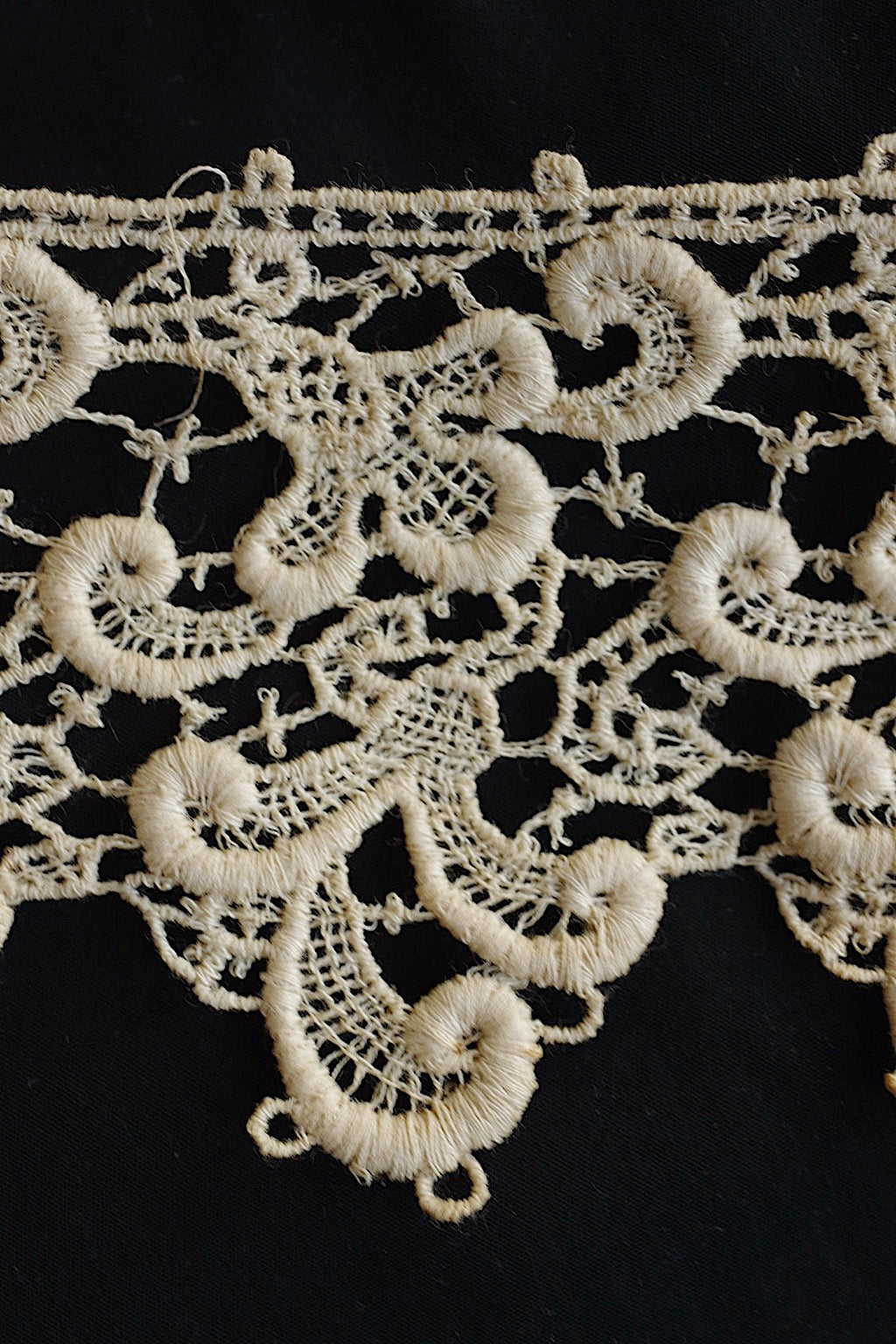 アンティークレース　dentelle ancienne 250cm
