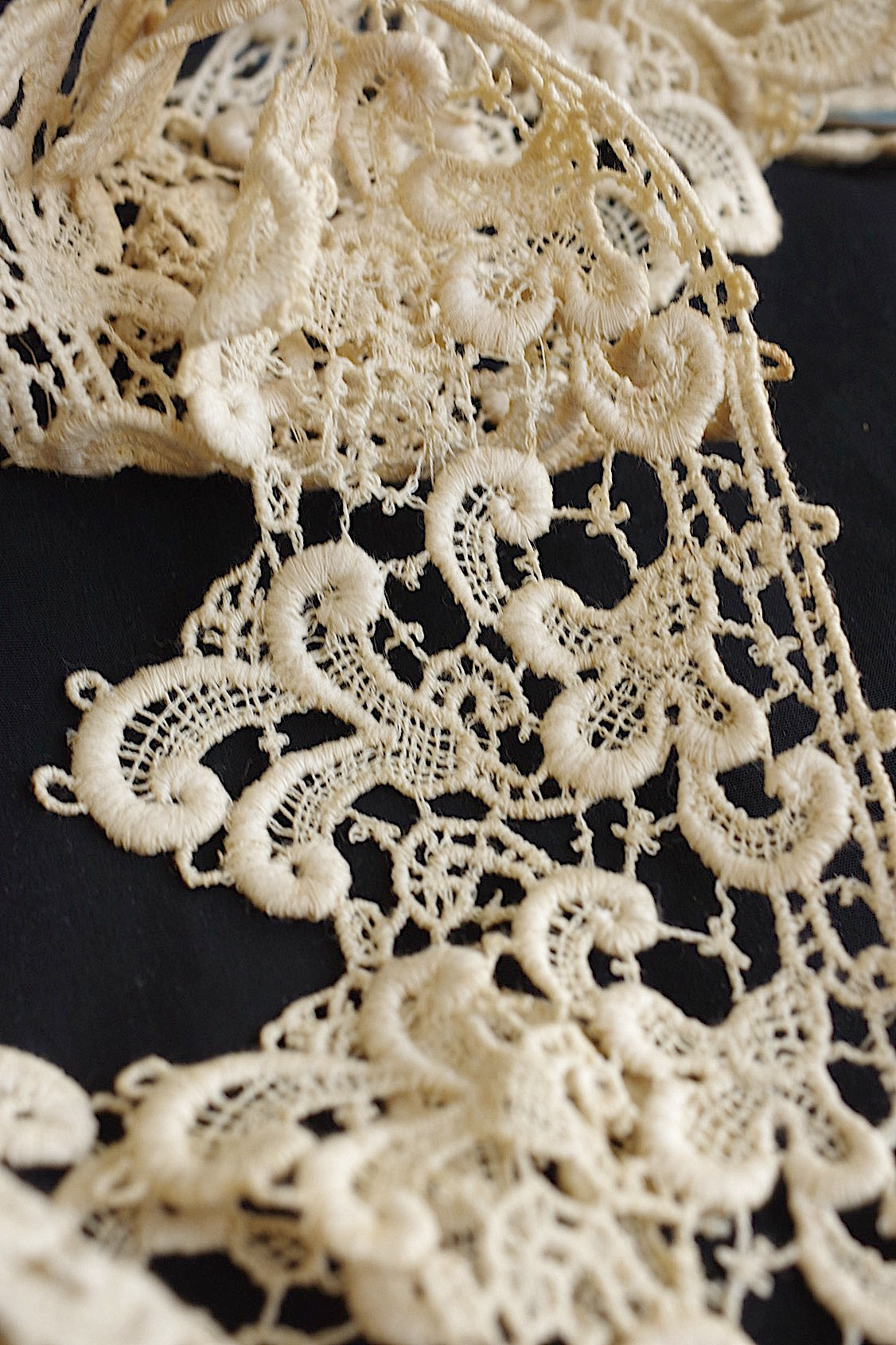 アンティークレース　dentelle ancienne 250cm
