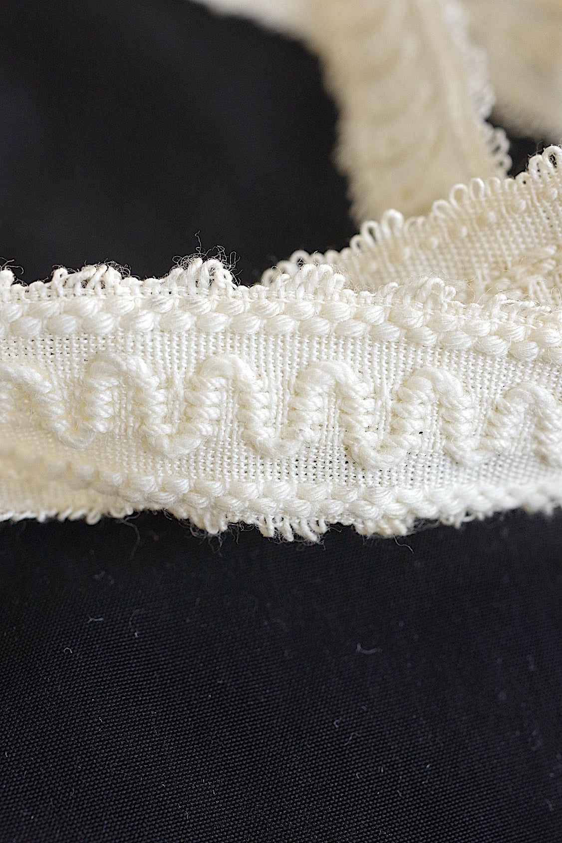 アンティークレーステープ　dentelle ancienne 215cm