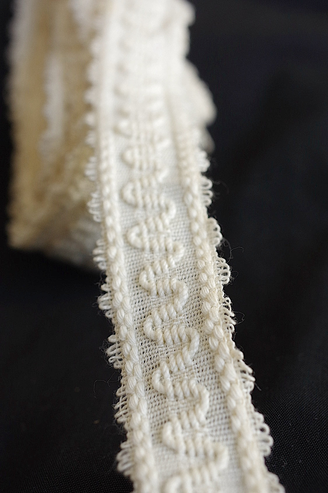 アンティークレーステープ　dentelle ancienne 215cm