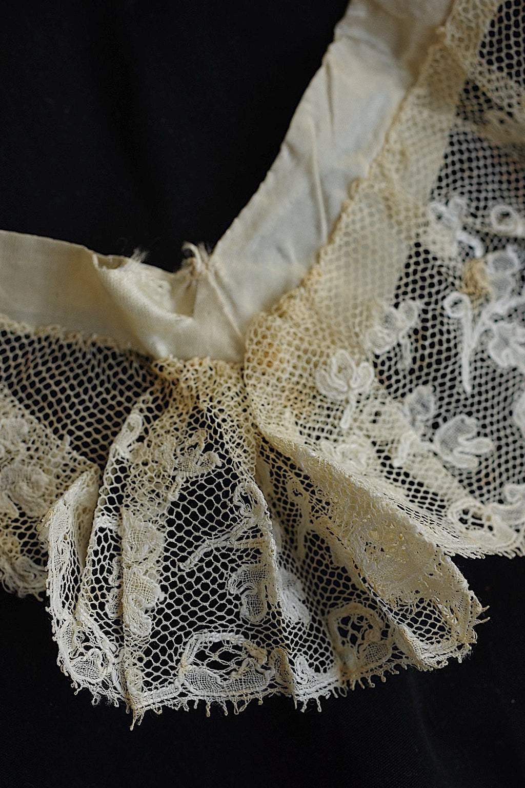 アンティークレース　dentelle ancienne ２種