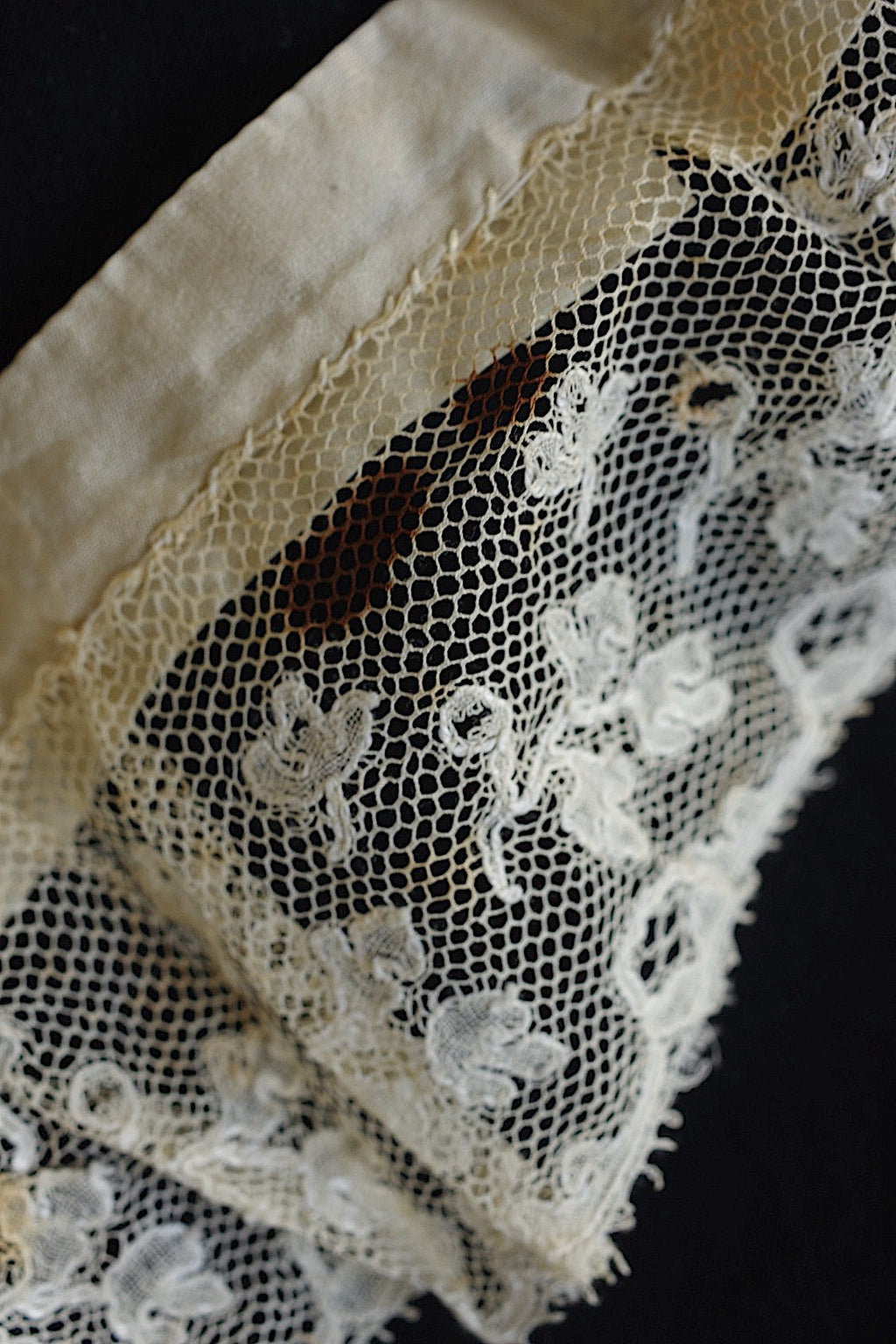 アンティークレース　dentelle ancienne ２種