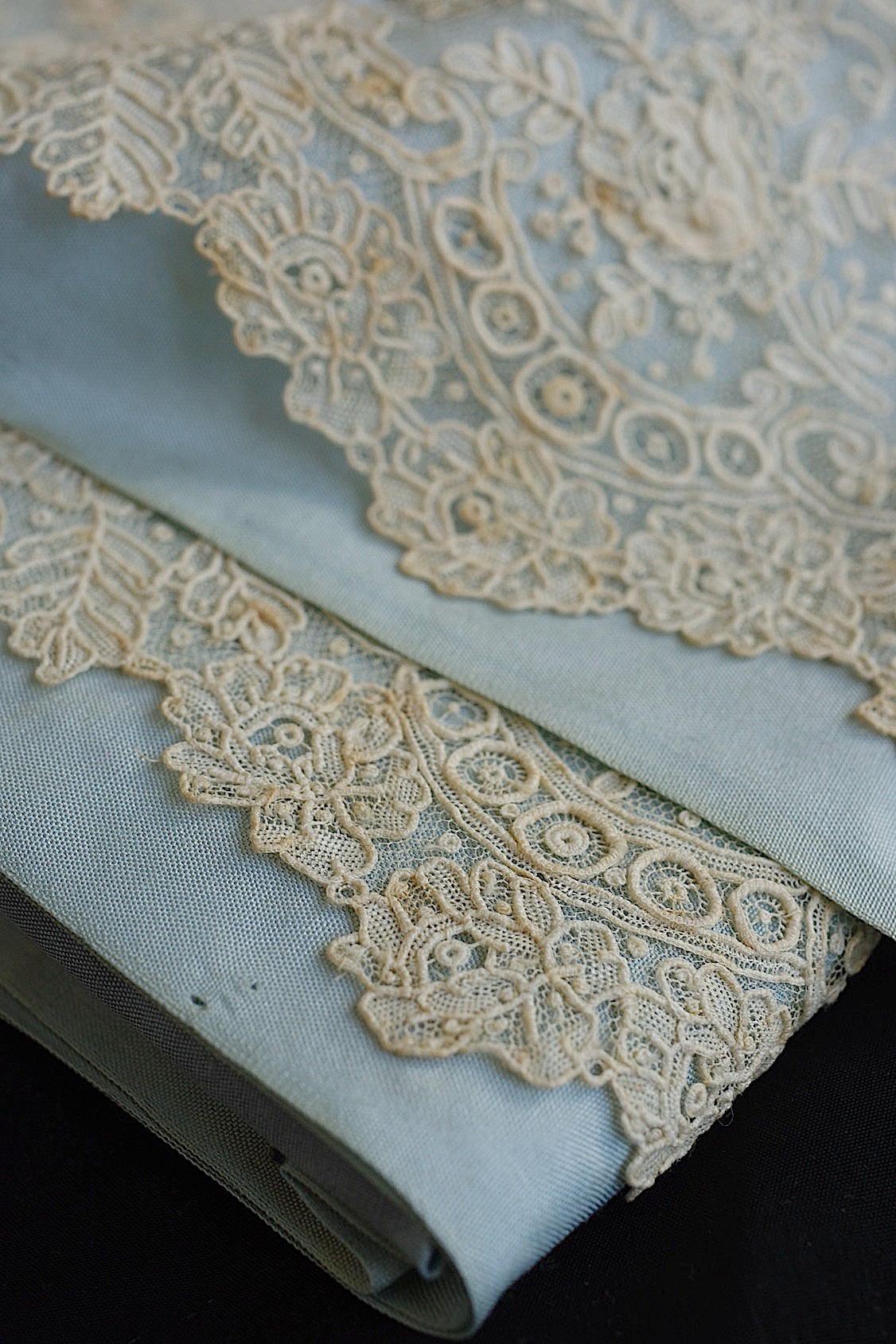 アンティークレースブリュクセルニードル　247cm　dentelle ancienne