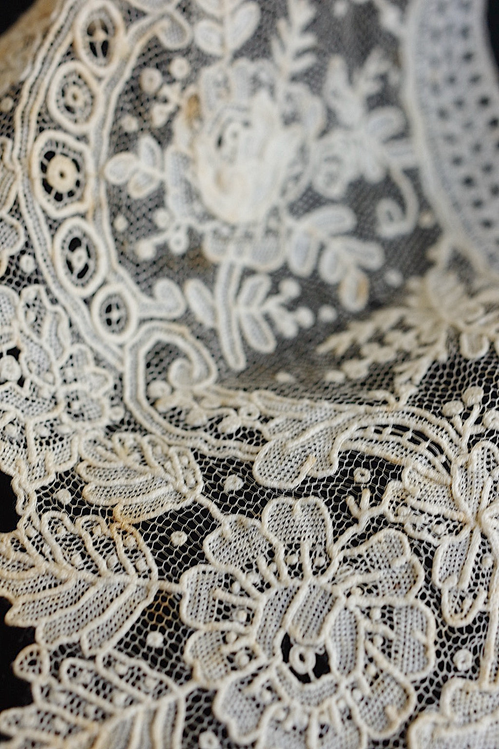 アンティークレースブリュクセルニードル　247cm　dentelle ancienne