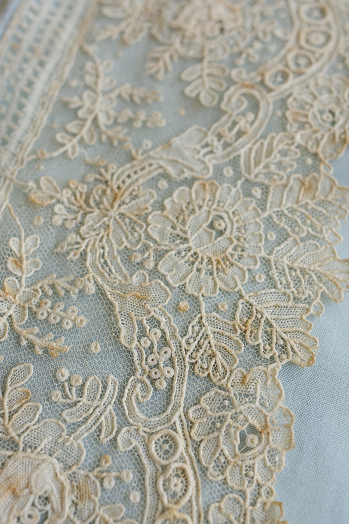アンティークレースブリュクセルニードル　247cm　dentelle ancienne
