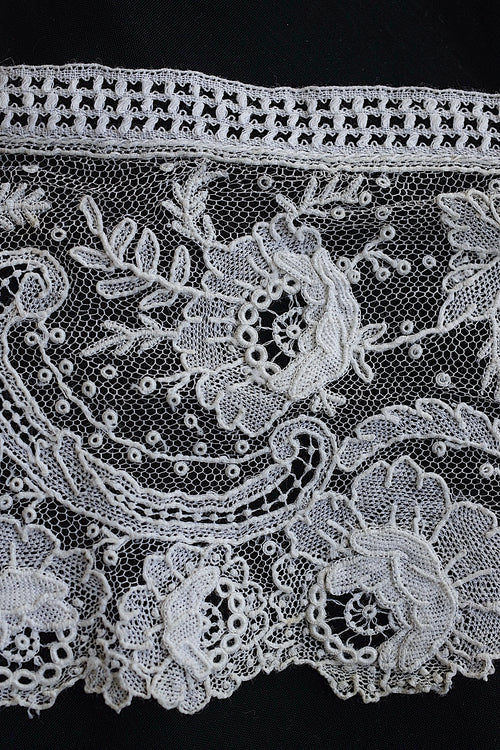 アンティークレースブリュクセルニードル　par 1m　dentelle ancienne