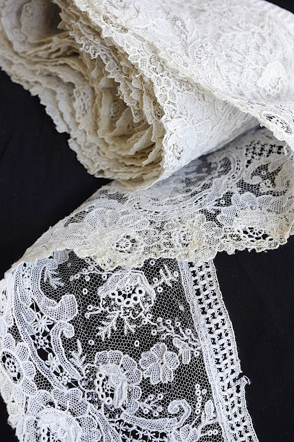 アンティークレースブリュクセルニードル　par 1m　dentelle ancienne