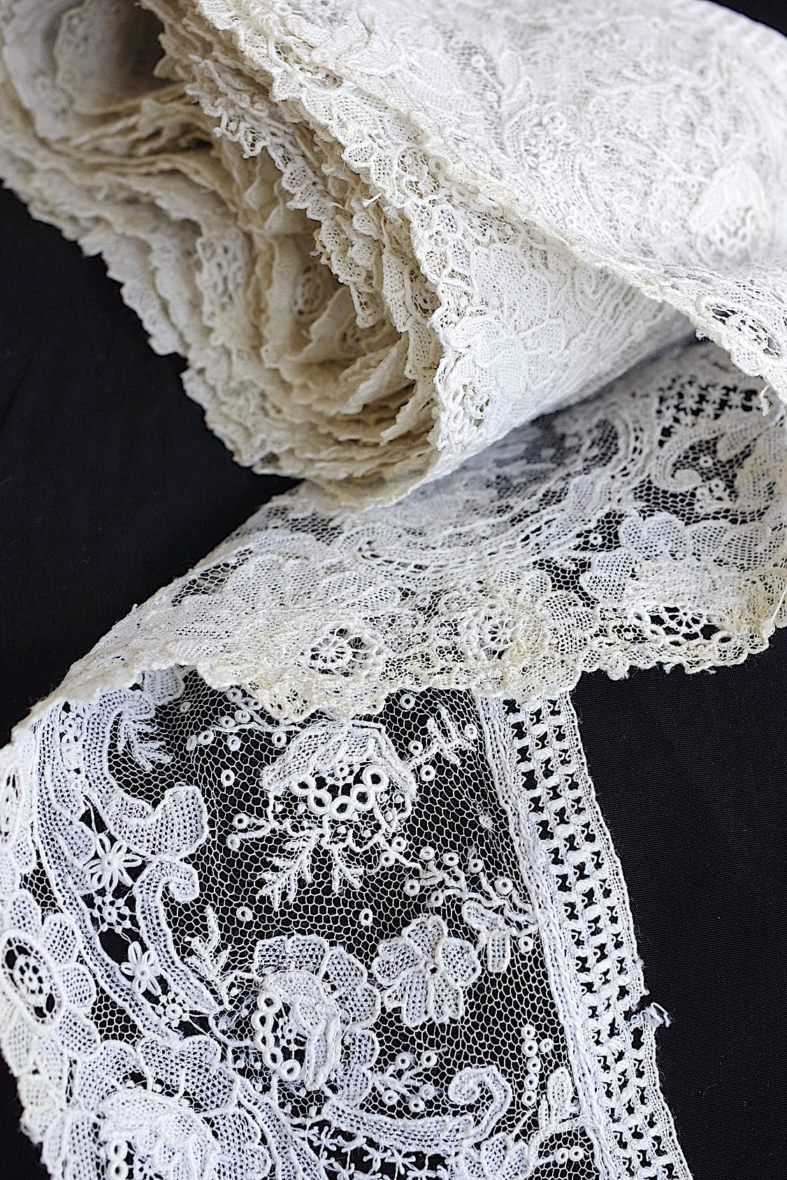 アンティークレースブリュクセルニードル　par 1m　dentelle ancienne
