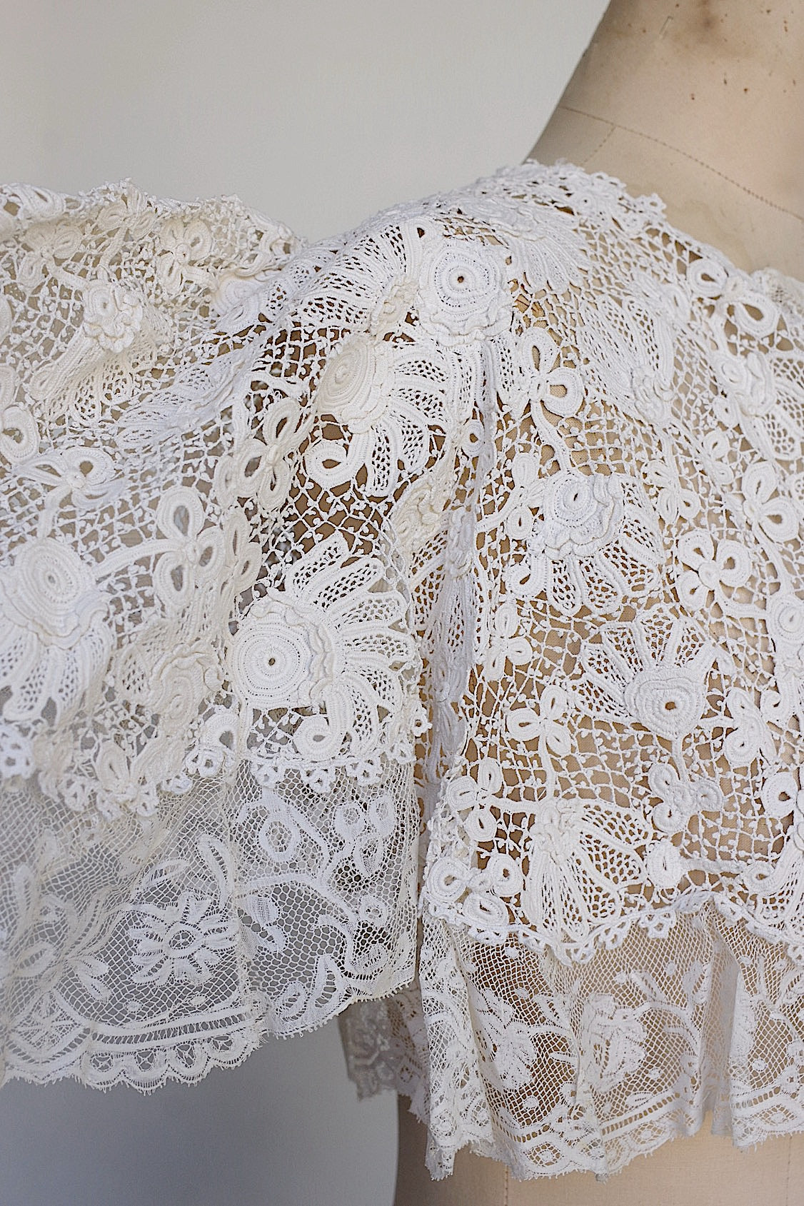アンティーククロシェボレロ　vêtement antique