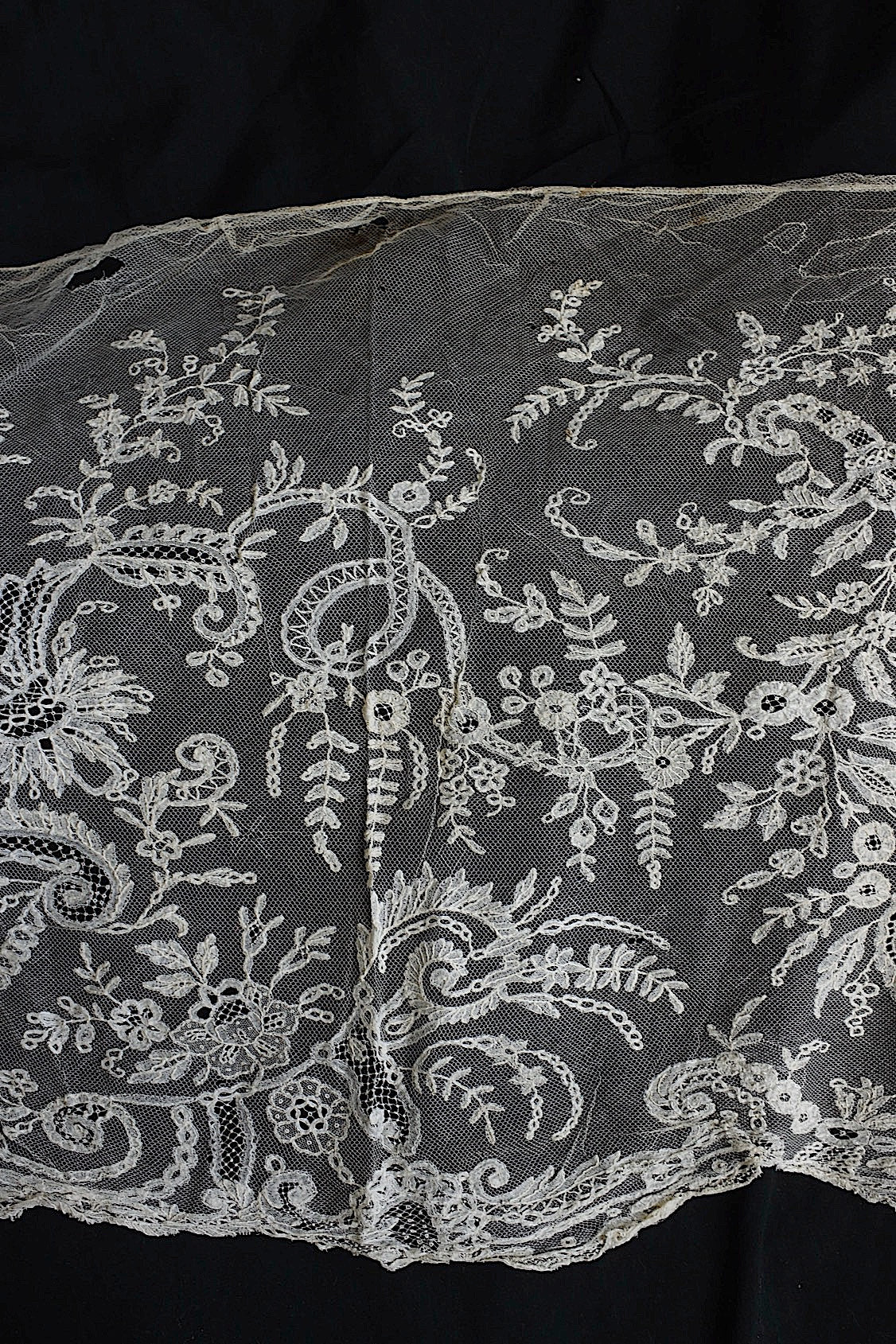 アンティークレース　dentelle ancienne　140cm