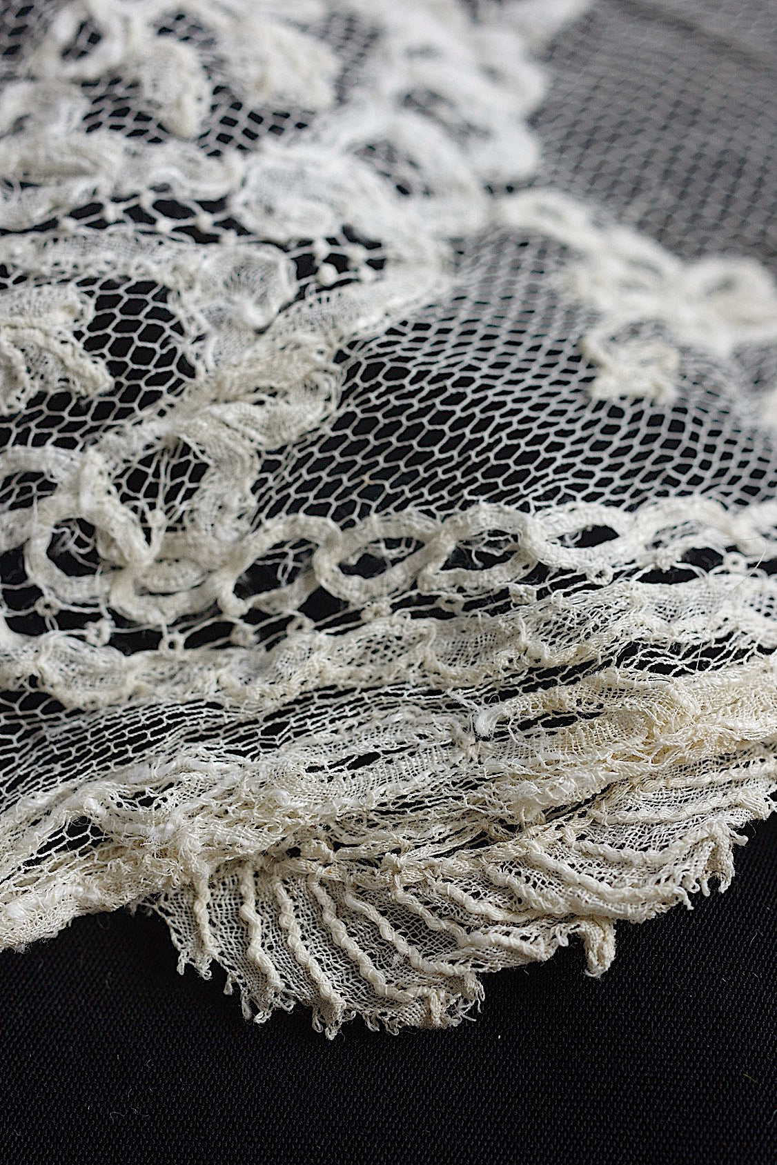 アンティークレース　dentelle ancienne　140cm
