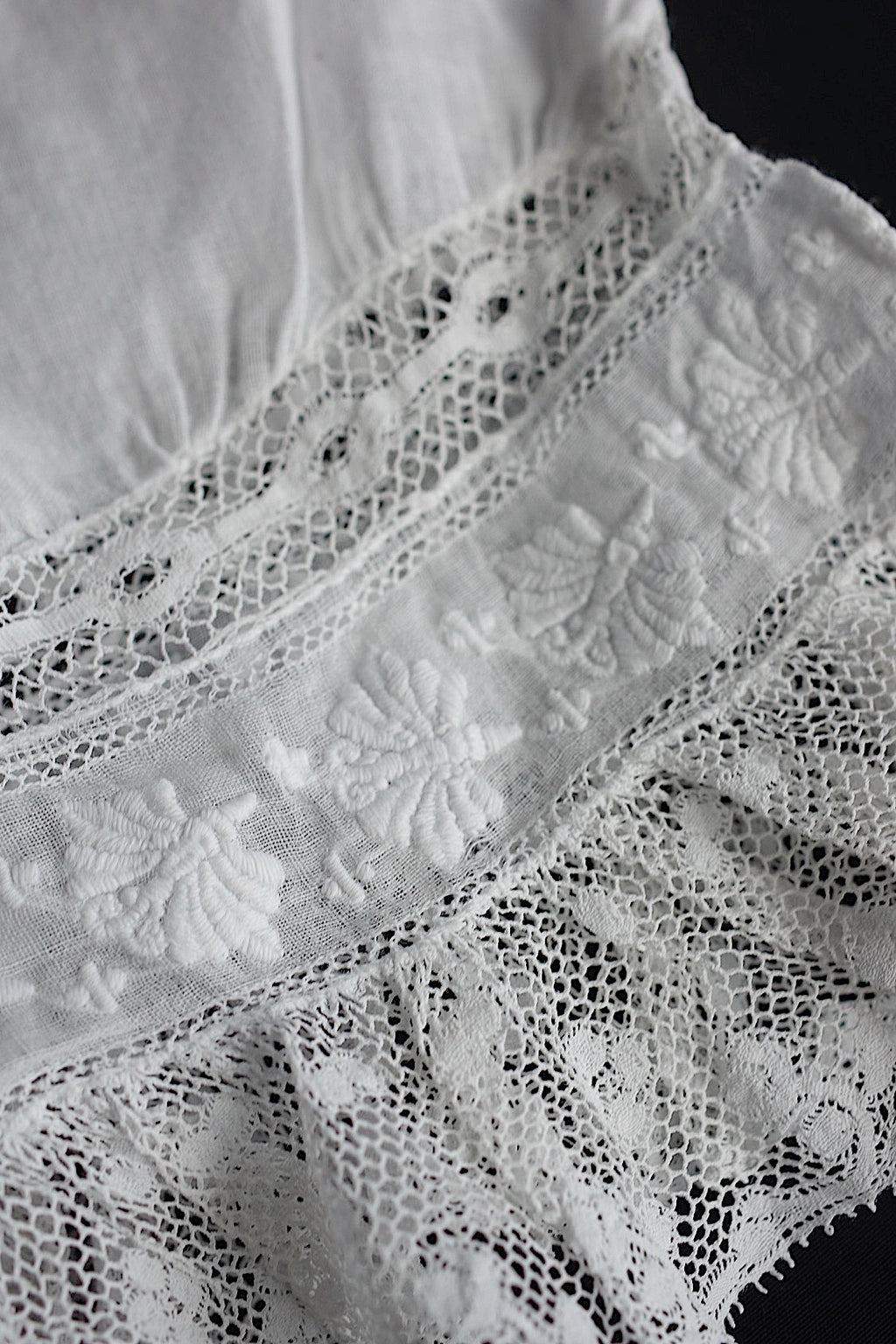 アンティークレース　dentelle ancienne レース装飾袖　３枚