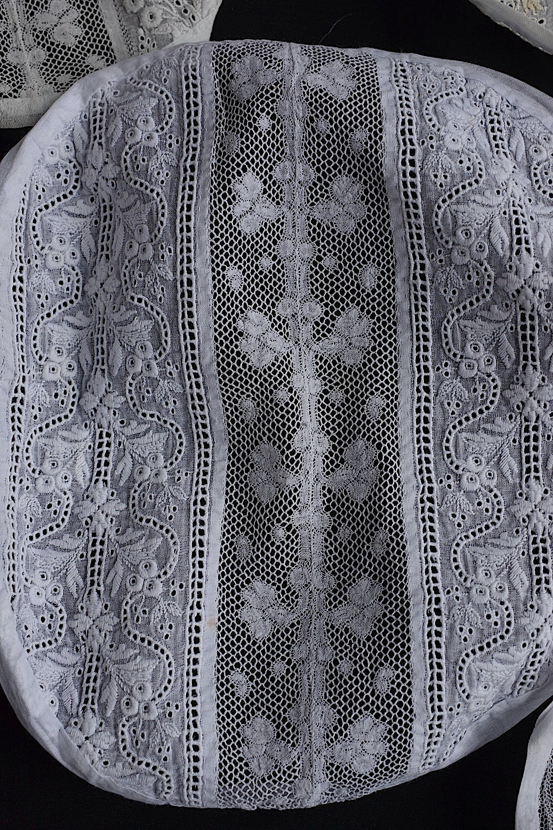 アンティークレーク　dentelle anciennne 　ボネ装飾レース1