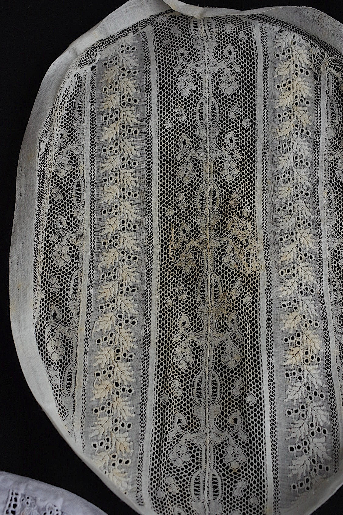 アンティークレーク　dentelle anciennne 　ボネ装飾レース1