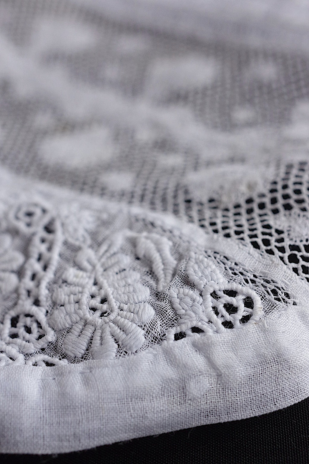アンティークレーク　dentelle anciennne 　ボネ装飾レース1